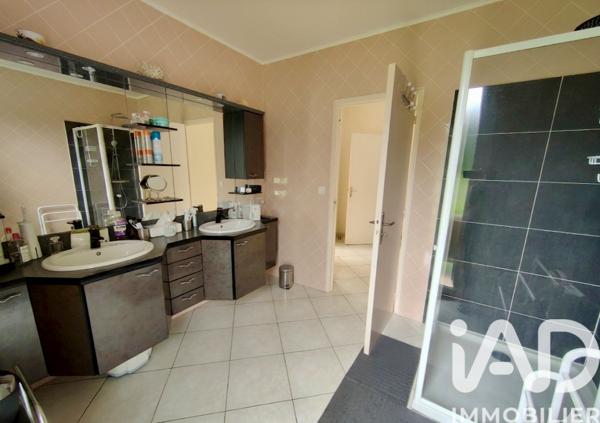Maison à vendre 6 pièces 258 m² Poilly-lez-Gien