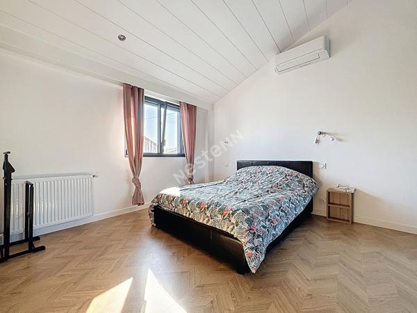 Maison récente à vendre à LA VARENNE - 3 chambres, garage, terrasse et jardinet.