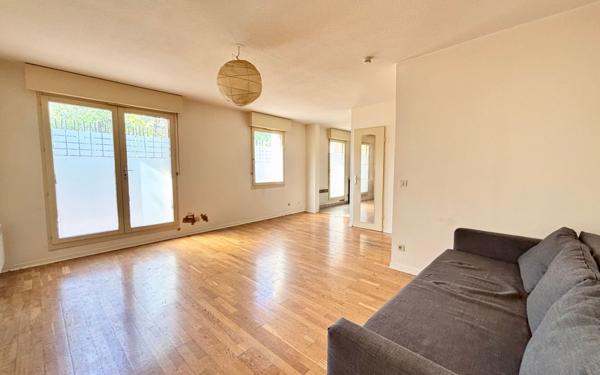 Appartement à vendre    1 pièce • 43,42 m2 Lyon 3