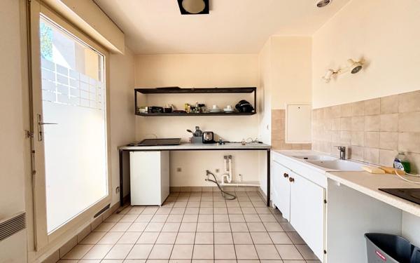 Appartement à vendre    1 pièce • 43,42 m2 Lyon 3