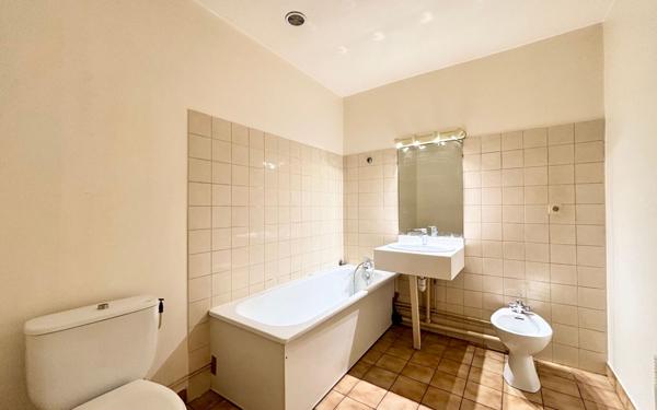 Appartement à vendre    1 pièce • 43,42 m2 Lyon 3