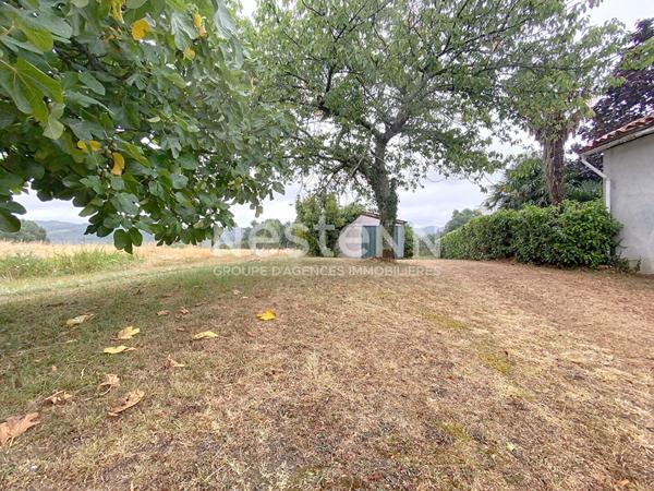 A vendre Maison ancienne et mitoyenne proche Castelnau Magnoac 4 pièce(s) 240 m2