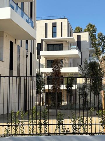 Appartement Marseille 2 pièce(s) Expérience 8ème Terrasse Box en supp