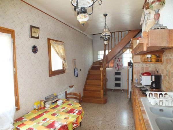 Fuveau - Villa T4 sur 3346m² avec sous-sol et dépendance de 89m², au calme proche centre