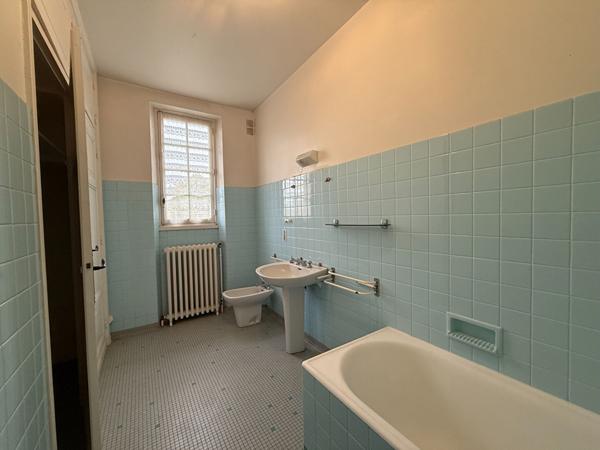 47300 PUJOLS Maison à Pujols avec piscine