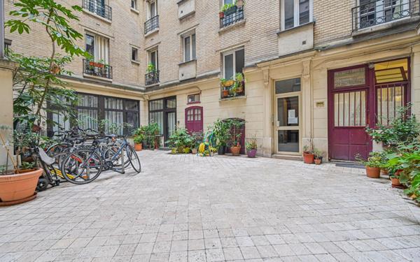 Appartement à vendre    3 pièces • 62,40 m2 Paris 11