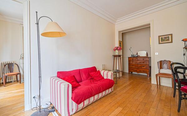 Appartement à vendre    3 pièces • 62,40 m2 Paris 11
