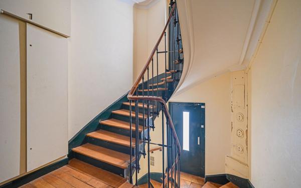 Appartement à vendre    3 pièces • 62,40 m2 Paris 11