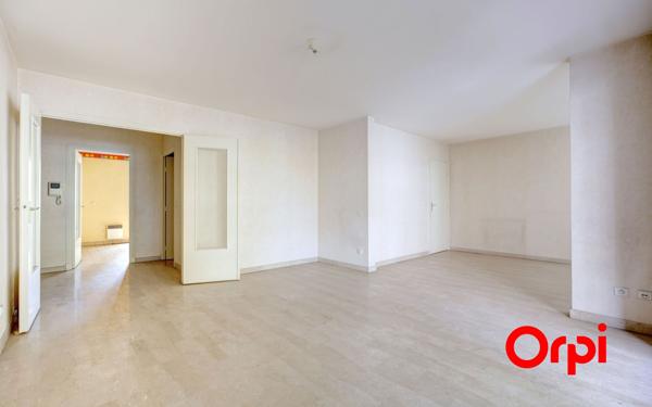 Appartement à vendre    4 pièces • 115,83 m2 Lyon 6