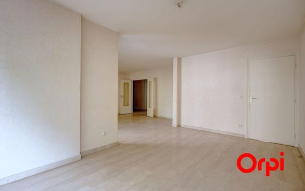 Appartement à vendre    4 pièces • 115,83 m2 Lyon 6