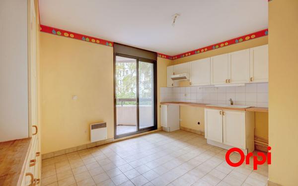 Appartement à vendre    4 pièces • 115,83 m2 Lyon 6