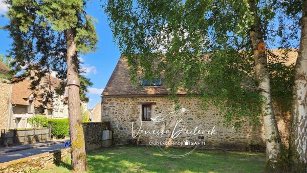 MAISON DE VILLE AVEC SOUS SOL ET GARAGE INDEPENDANT