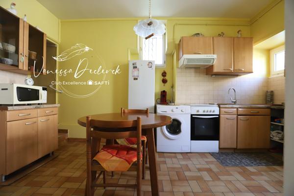 MAISON DE VILLE AVEC SOUS SOL ET GARAGE INDEPENDANT