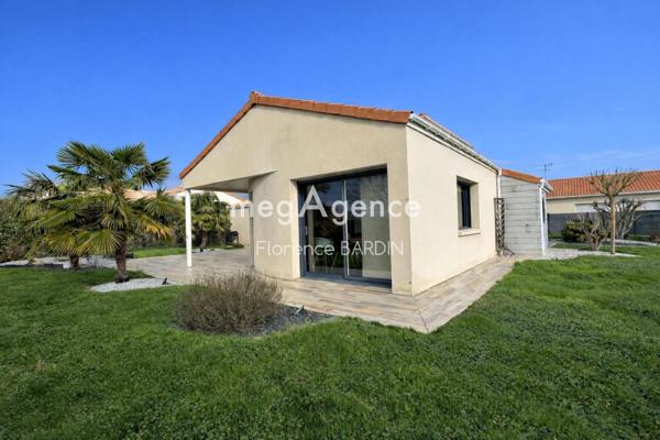 Maison à SAINT-CHRISTOPHE-DU-BOIS, 49280 - 6 pièces 130m²