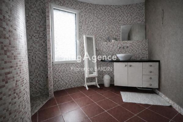 Maison à SAINT-CHRISTOPHE-DU-BOIS, 49280 - 6 pièces 130m²