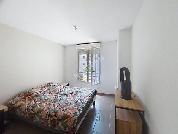 Appartement La Seyne Sur Mer de 2 pièces de 49.06 m² avec balcon et parking