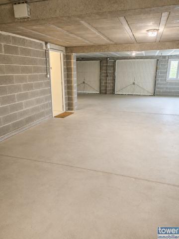 Maison
                                                                                                                                                                                                                                                                                                                        6 pièce(s)                                                                                                                                                                                                          4 chambre(s)                                                                                                                                                                                                          181  m²