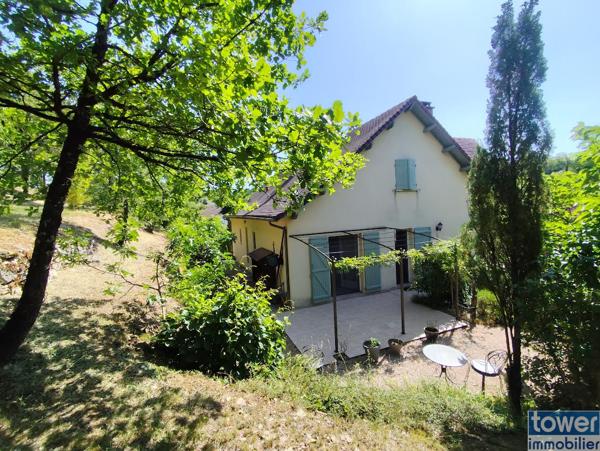 Maison
                                                                                                                                                                                                                                                                                                                        6 pièce(s)                                                                                                                                                                                                          4 chambre(s)                                                                                                                                                                                                          181  m²