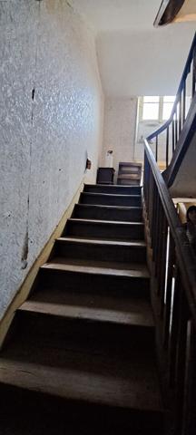 Appartement à rénover dans une belle bâtisse - Juillac Juillac