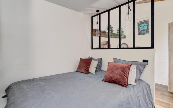 Appartement à vendre    2 pièces • 40,46 m2 Paris 9