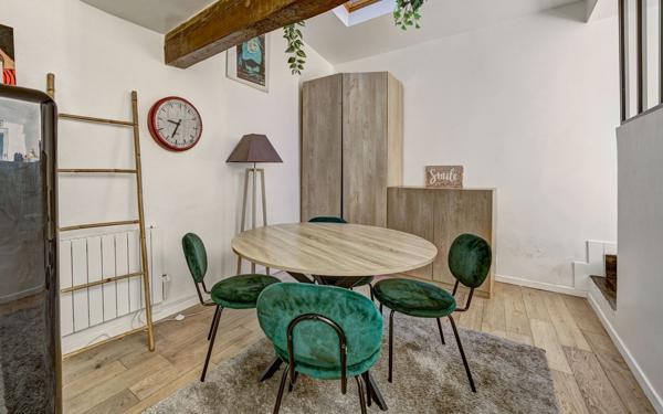 Appartement à vendre    2 pièces • 40,46 m2 Paris 9