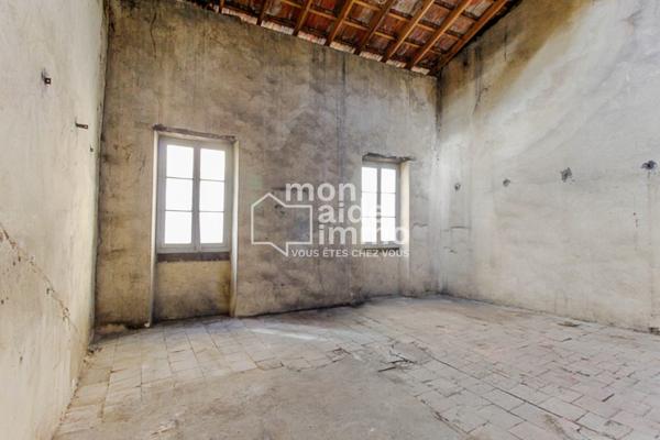 Maison de ville à rénover 113m2 -4 pièces-