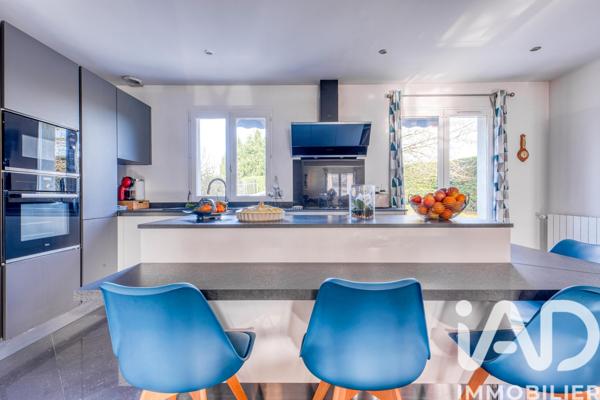 Maison à vendre 6 pièces 136 m² Isles-lès-Villenoy