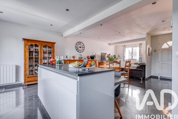 Maison à vendre 6 pièces 136 m² Isles-lès-Villenoy
