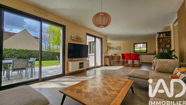 Maison à vendre 7 pièces 155 m² Morainvilliers