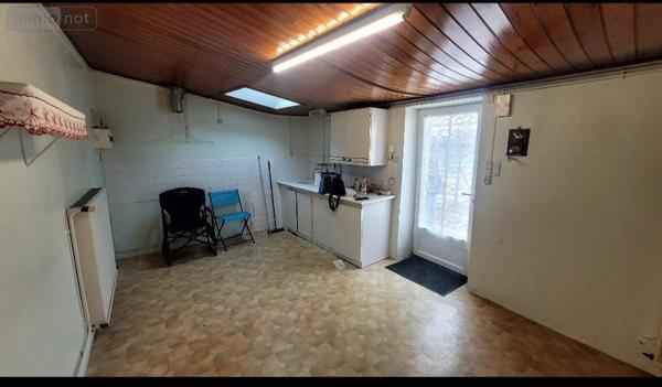 Maison rurale à vendre à Charron en Charente-Maritime (17230), ref : RE 441