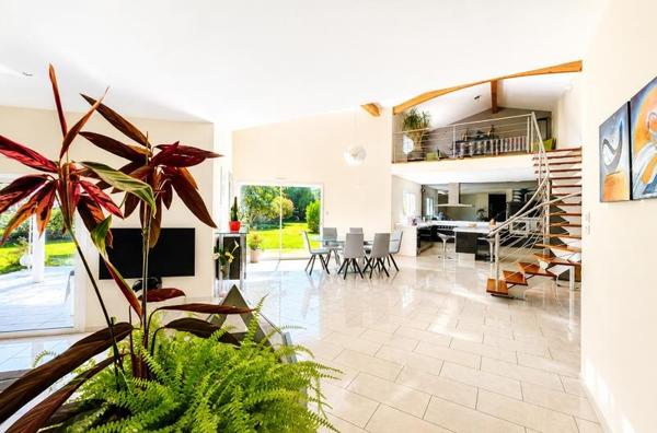 Maison 575 000 € Montech 6 p 168 m² DPE A