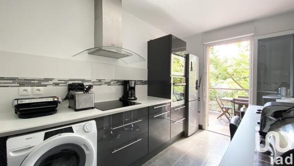 Appartement 5 pièces de 96 m² à Trappes (78190)