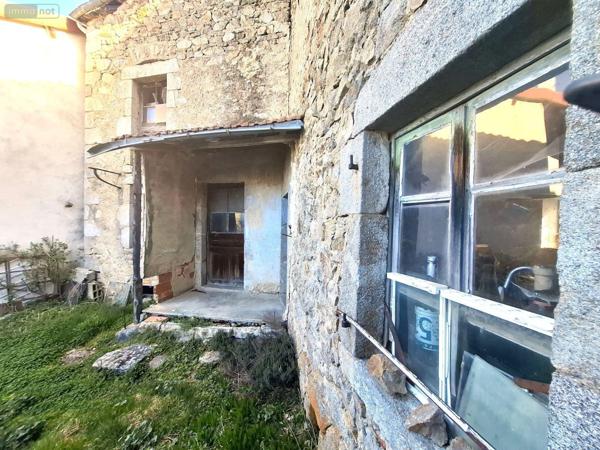 Maison à vendre à Saint-Amant-Roche-Savine dans le Puy-de-Dôme (63890), ref : 2025-39-2025117