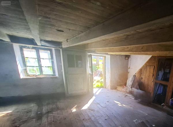 Maison à vendre à Saint-Amant-Roche-Savine dans le Puy-de-Dôme (63890), ref : 2025-39-2025117