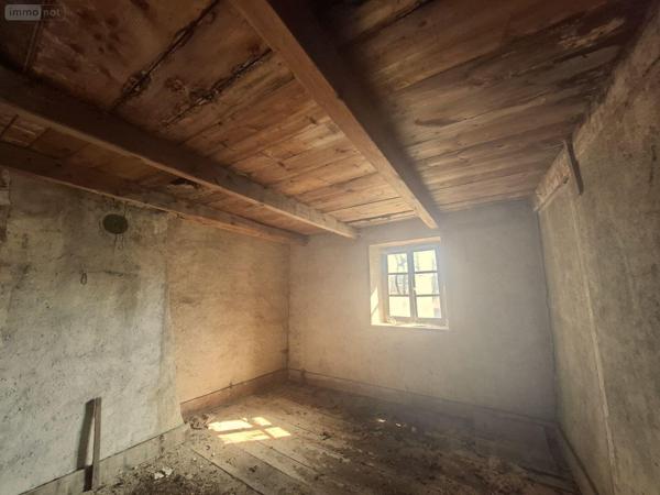 Maison à vendre à Saint-Amant-Roche-Savine dans le Puy-de-Dôme (63890), ref : 2025-39-2025117