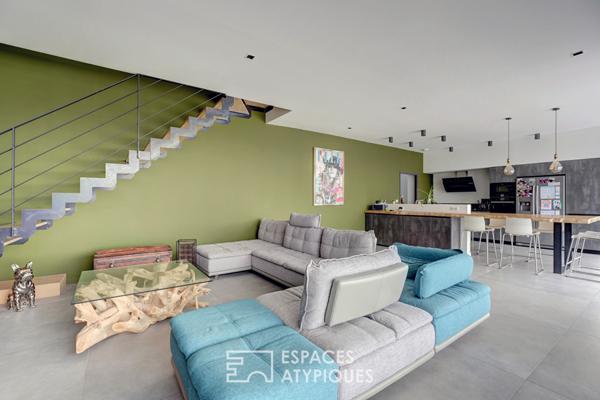 Architecture contemporaine et panorama à 180°