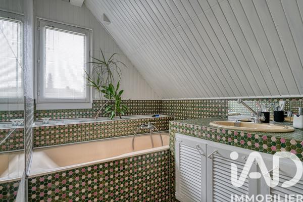 Maison à vendre 8 pièces 222 m² Triel-sur-Seine