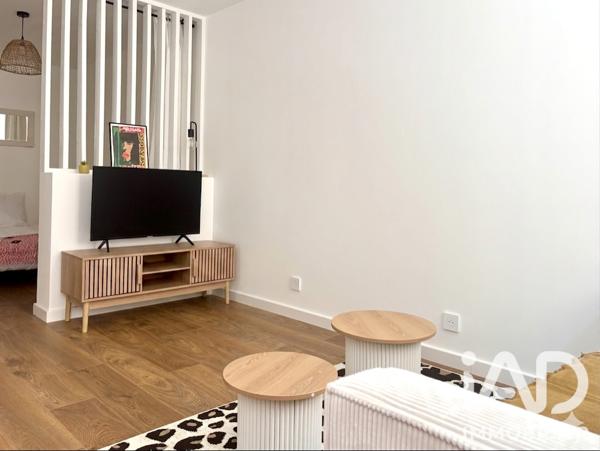 Location studio 35 m² Toulon