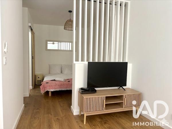 Location studio 35 m² Toulon