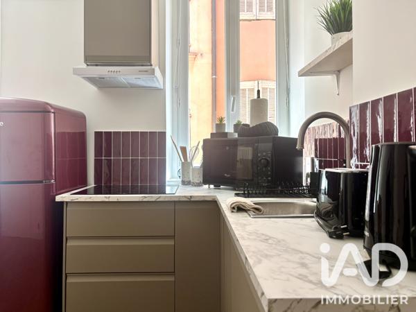 Location studio 35 m² Toulon