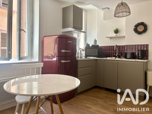 Location studio 35 m² Toulon
