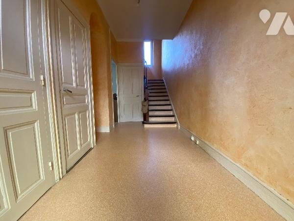 Maison des mines avec jardin, très bien entretenue