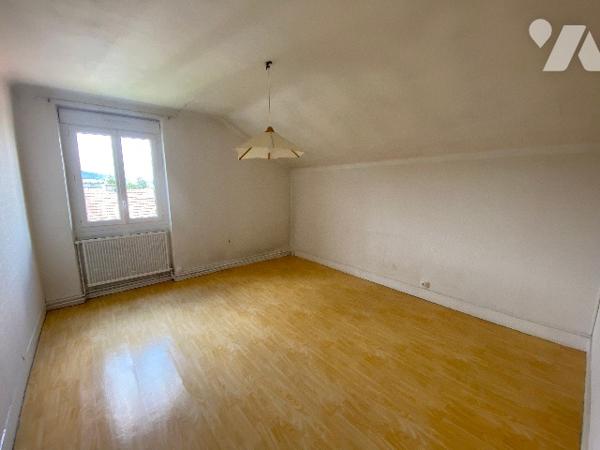 Maison des mines avec jardin, très bien entretenue