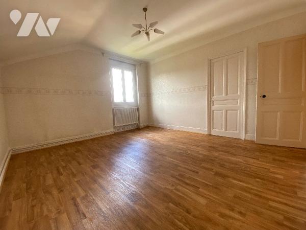 Maison des mines avec jardin, très bien entretenue