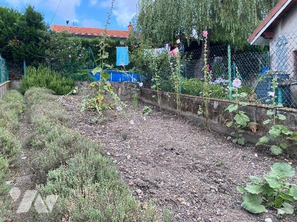 Maison des mines avec jardin, très bien entretenue