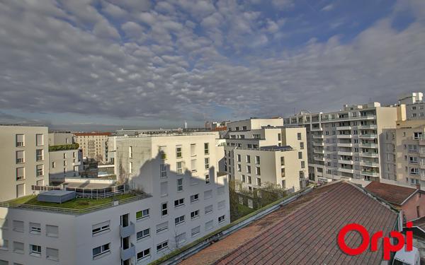 Appartement à vendre    2 pièces •  Lyon 7