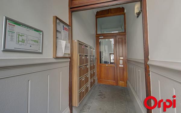 Appartement à vendre    2 pièces •  Lyon 7