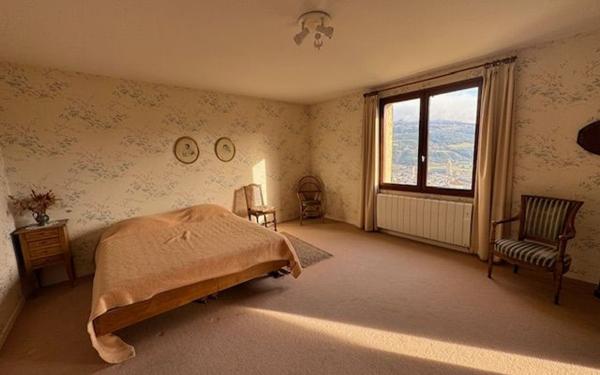 Maison à vendre    5 pièces • 185 m2 Embrun