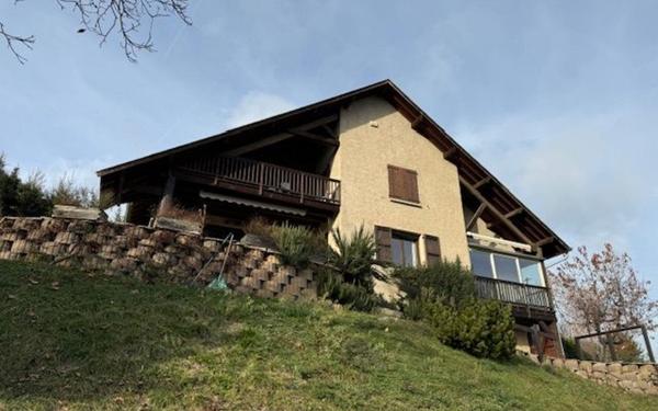 Maison à vendre    5 pièces • 185 m2 Embrun