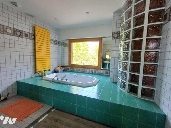 Maison en pierre entre mer et centre de Guidel